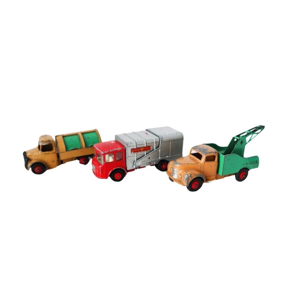 Vintage Dinky Toys & Lensey Tow Truck Cleaning Service